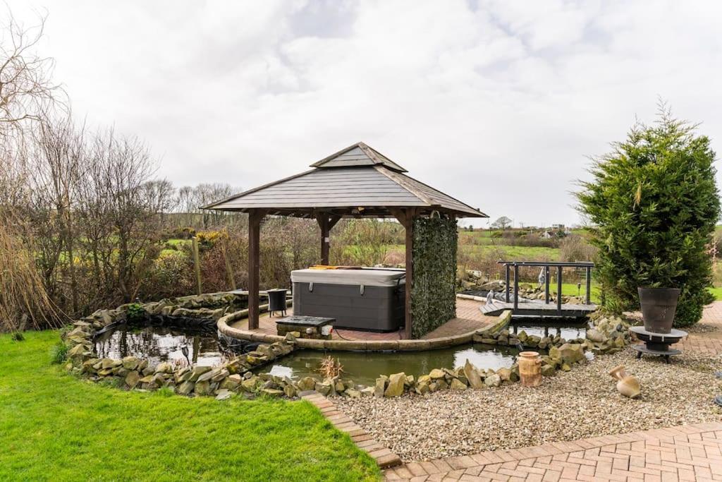 Вілла The Gate House Kirkistown Екстер'єр фото